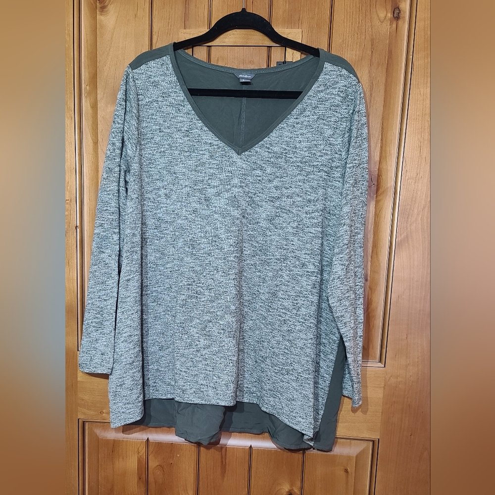 Eddie Bauer heather green front and solid green back  2xl